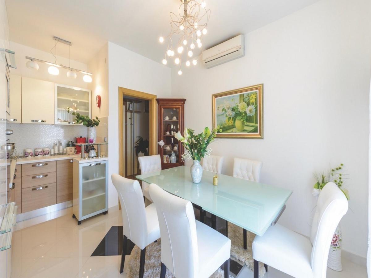 Apartment Viva La Vita 챠브타트 외부 사진
