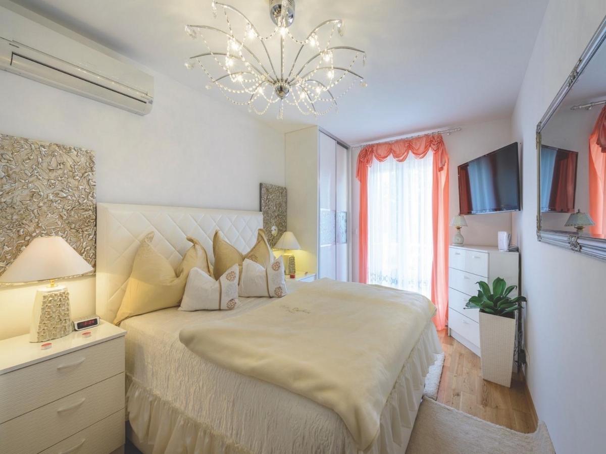 Apartment Viva La Vita 챠브타트 외부 사진
