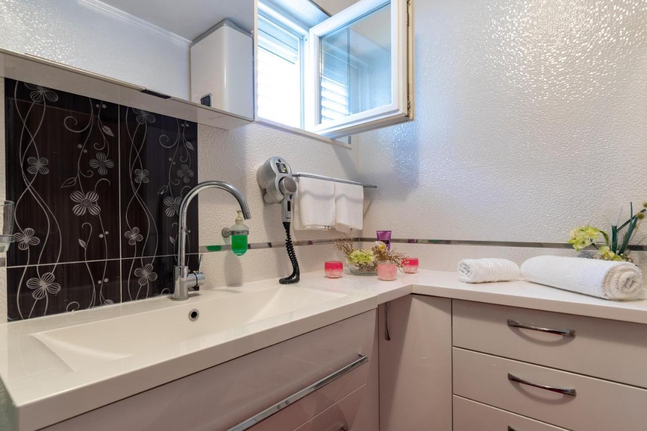 Apartment Viva La Vita 챠브타트 외부 사진