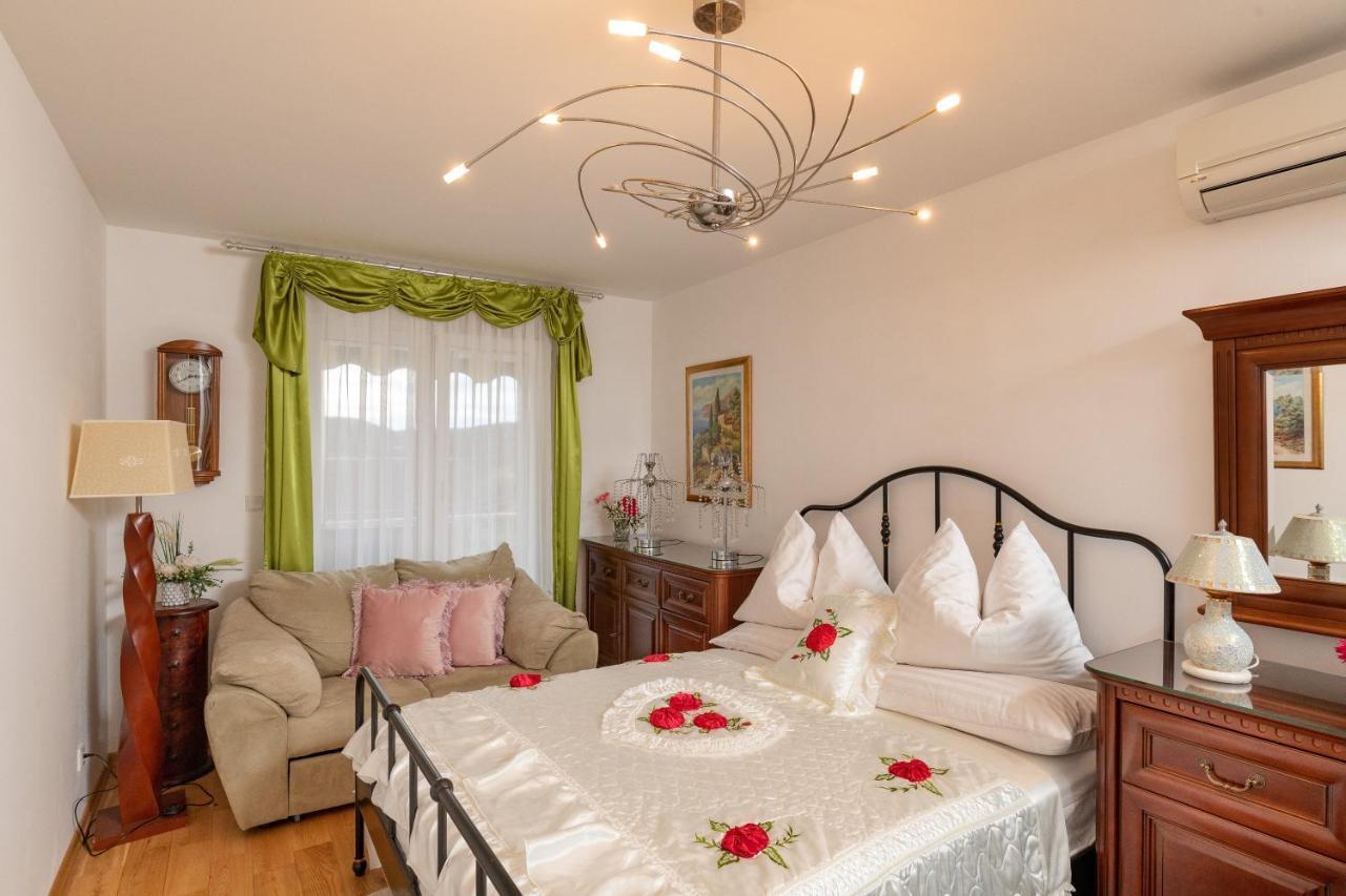 Apartment Viva La Vita 챠브타트 외부 사진